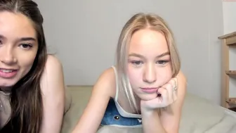 two_besti 20-september-2022 21:23 sex video chaturbate