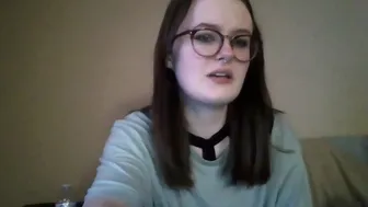 kitty__kitty__ 01-Jan-2023 camgirl from chaturbate