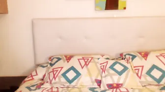 camilalopesex  Wild smooching of the labia