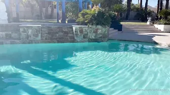 OnlyFans.2022.Tahlia.Paris.And.Corrie.Yee.Spray.And.Rub.XXX.720p.MP4-P2P