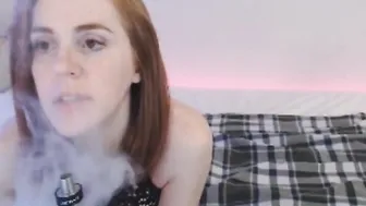 Lesbian Babes Playing And Eating Pussy On Cam show 4