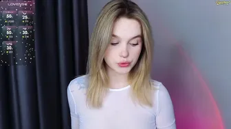 CUTE_SUMMER_BREATHE shows her tits in transparent top HD