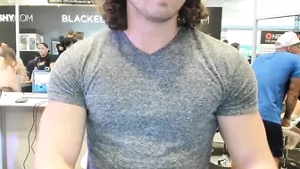 jbunny43  slut from webcam chat