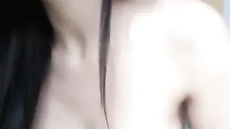 mikaaboo  rubs her button in individual exhibit