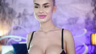 Maeve (serene_sophiex) 2022-11-22