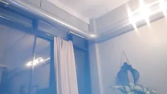 adrian_maow  fuck her self by fingers