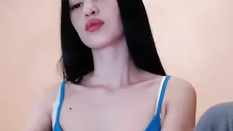 y0ssi  horny mfc naked whore