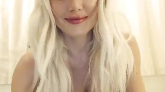 adorabooboo  Showed her skills in free chat