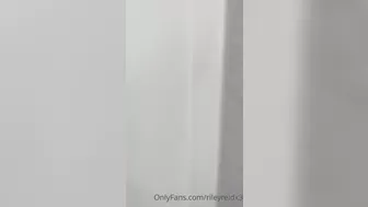 Watch Riley Reid Step sister caught humping her pillow