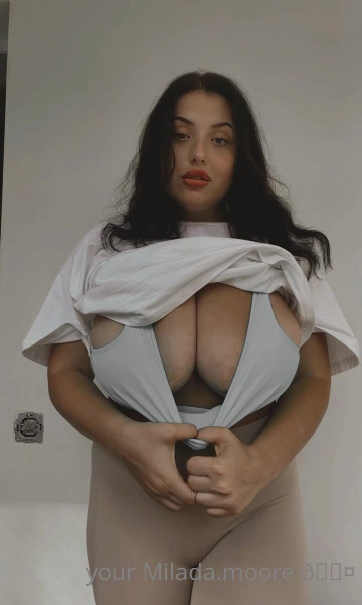 Milada Moore show 29