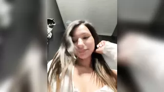 _MiaQueen__2025-05-18