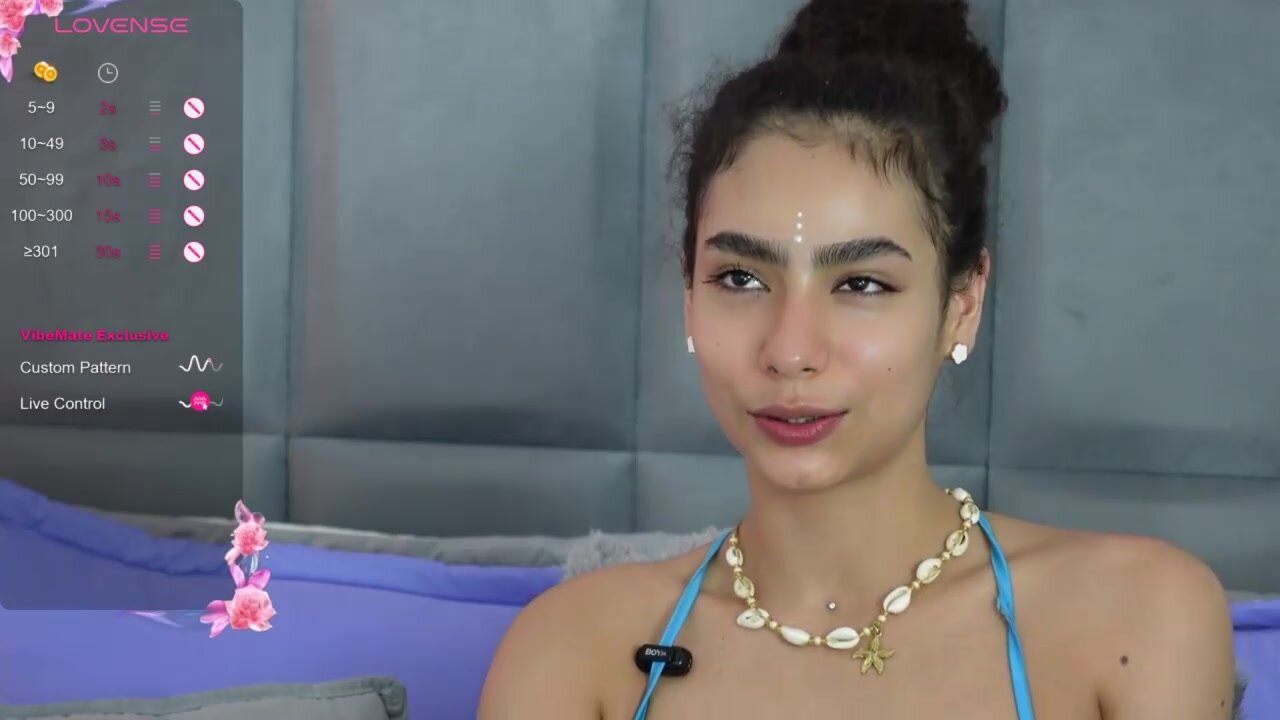 Victoria_Curly_2025-05-18